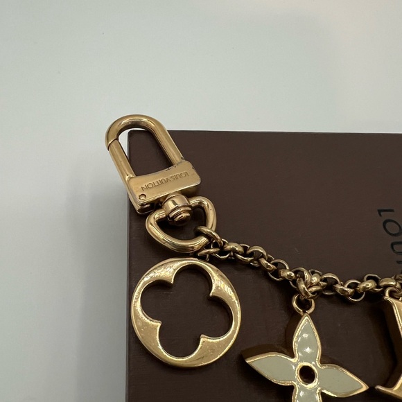 Louis Vuitton Gold Charm Key charm ❤️Authentic - Picture 4 of 9